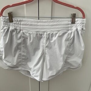 Lululemon Athletica White Hotty Hot Women’s Athletic Shorts Size 14